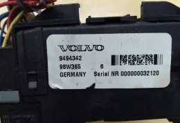 000000032120 блок запобіжників Volvo S80 2002