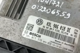 03L906018DE2KC блок управления ECU Volkswagen Caddy 2011