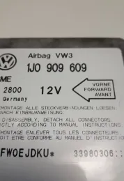 33980306 блок управління AirBag (SRS) Volkswagen Golf IV 2000