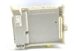 8273052F80 Fuse box control unit Toyota Yaris 2011