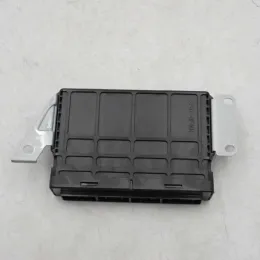 1860C526 блок управления двигателем Nissan
