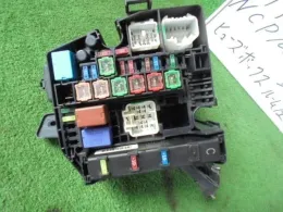 8274152041 блок запобіжників до Toyota Ractis