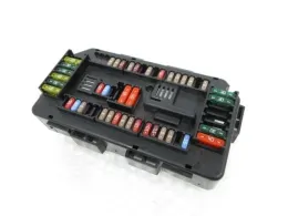 933787902 блок предохранителей Bmw 3, series
