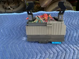695220611 блок предохранителей Bmw