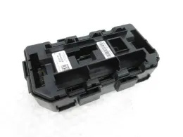 933787902 блок предохранителей Bmw 3, series