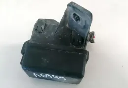 8266252310 блок предохранителей Toyota Yaris 2006