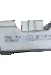 00046598 блок запобіжників Ford Focus 2009