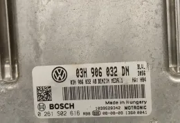 03H906032AB блок управління ECU Volkswagen PASSAT CC 2009