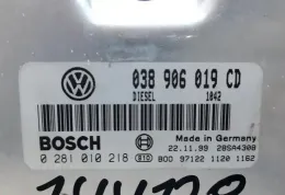 144128 блок управління ECU Volkswagen PASSAT B5 2000