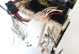 827342011 Fuse box control unit Toyota RAV 4 (XA30) 2009