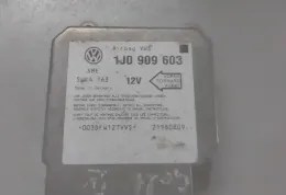 21980809 блок управління AirBag (SRS) Volkswagen Golf IV 2000