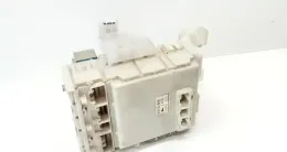 501120257 блок запобіжників Toyota Prius (XW20) 2005