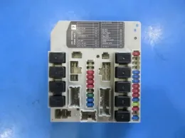 284B7CY01A блок предохранителей Nissan Serena