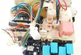 827342011 Fuse box control unit Toyota RAV 4 (XA30) 2009