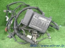 8272060011 блок запобіжників до Toyota Landcruiser