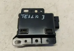 1093295-00-A блок управления Tesla Model 3 2020