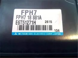 FPH1718881A блок управления двигателем Mazda Premacy