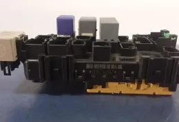 8261102010 Fuse box control unit Toyota Corolla E110 2002