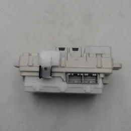 8637B317 блок предохранителей Mitsubishi