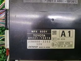 2380002252 блок предохранителей Toyota