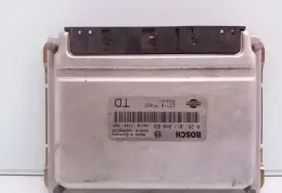 1039S00155 блок управления ECU Nissan Terrano 1996