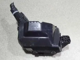 8266212B90 блок предохранителей Toyota
