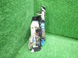8273028170 Toyota Estima fuse control box