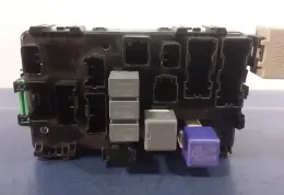 8261102010 Fuse box control unit Toyota Corolla E110 2002
