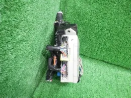 8273028170 Toyota Estima fuse control box