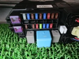 82600B2280 Daihatsu Tanto, exe fuse control box