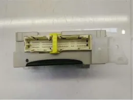 8273052L61 Toyota Vitz fuse control box