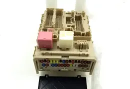 827300F850 Fuse box control unit Toyota Verso 2017