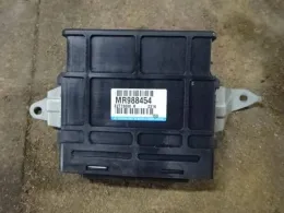 MR988454 блок управления двигателем Mitsubishi Minicab