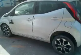 827410H050 блок запобіжників Toyota Aygo AB40 2021