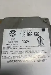 32980307 блок управления AirBag (SRS) Volkswagen PASSAT B5 1997