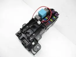 89221B102013 блок предохранителей Toyota Passo