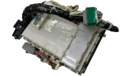8273052F30 Fuse box control unit Toyota Urban Cruiser (XP110) 2009
