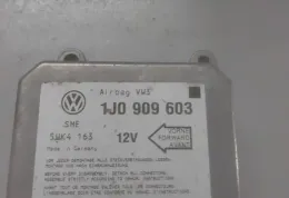 21980809 блок управління AirBag (SRS) Volkswagen Golf IV 2000