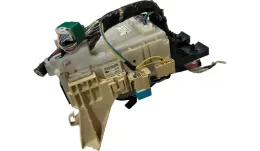 8273052F30 Fuse box control unit Toyota Urban Cruiser (XP110) 2009