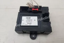 03F906070GL блок управління ECU Volkswagen Caddy 2007