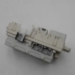 8637B002 блок запобіжників до Mitsubishi