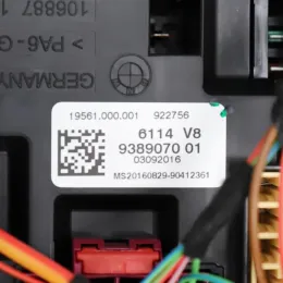 61149389070 блок предохранителей Bmw