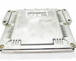 820004 блок управління ECU Mitsubishi Carisma 2002