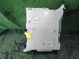 8273022191 Toyota Mark, x fuse control box