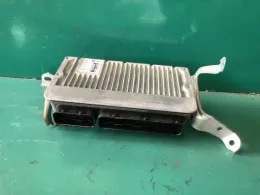 8966112U70 блок управления двигателем Toyota Auris