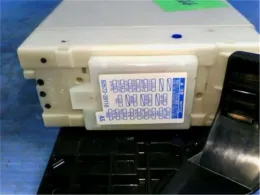 8273028171 Toyota Estima fuse control box