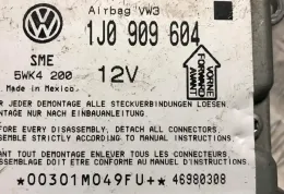46980308 блок управління AirBag (SRS) Volkswagen Golf IV 2000