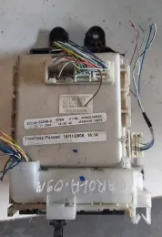 8273002780 Fuse box control unit Toyota Corolla E140 E150 2009