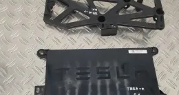 107742300B блок управління дверей Tesla Model X 2017