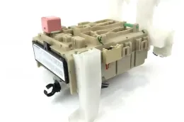 8273005E80 Fuse box control unit Toyota Avensis T270 2013